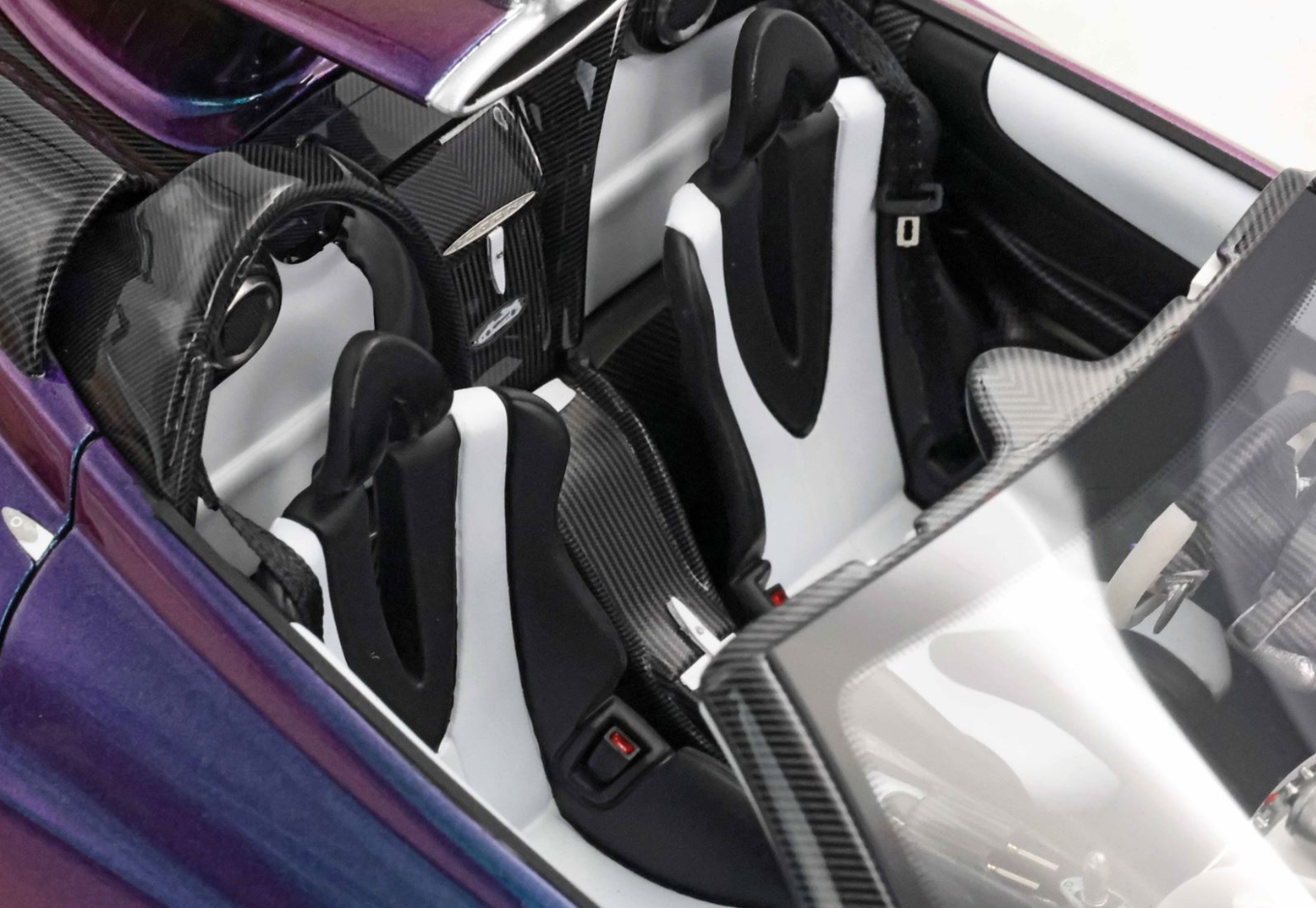 PREORDER BBR 1:18 Pagani Imola Roadster (Chameleon)