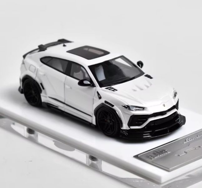 PREORDER Flame 1:64 Lamborghini Urus LBWK Wide body - White