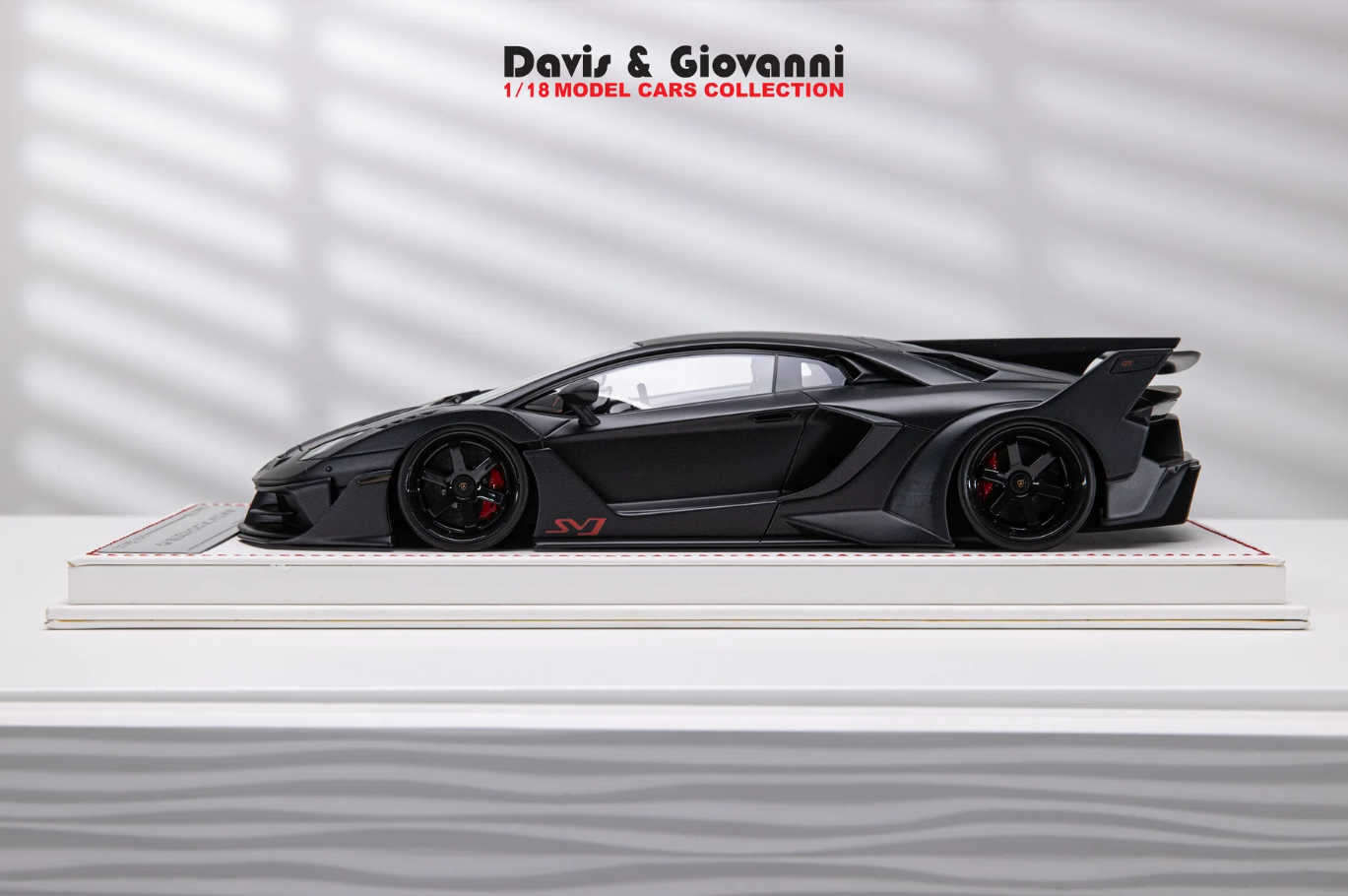 D&G 1:18 Lamborghini Aventador GT EVO LBWK (Matt Carbon)