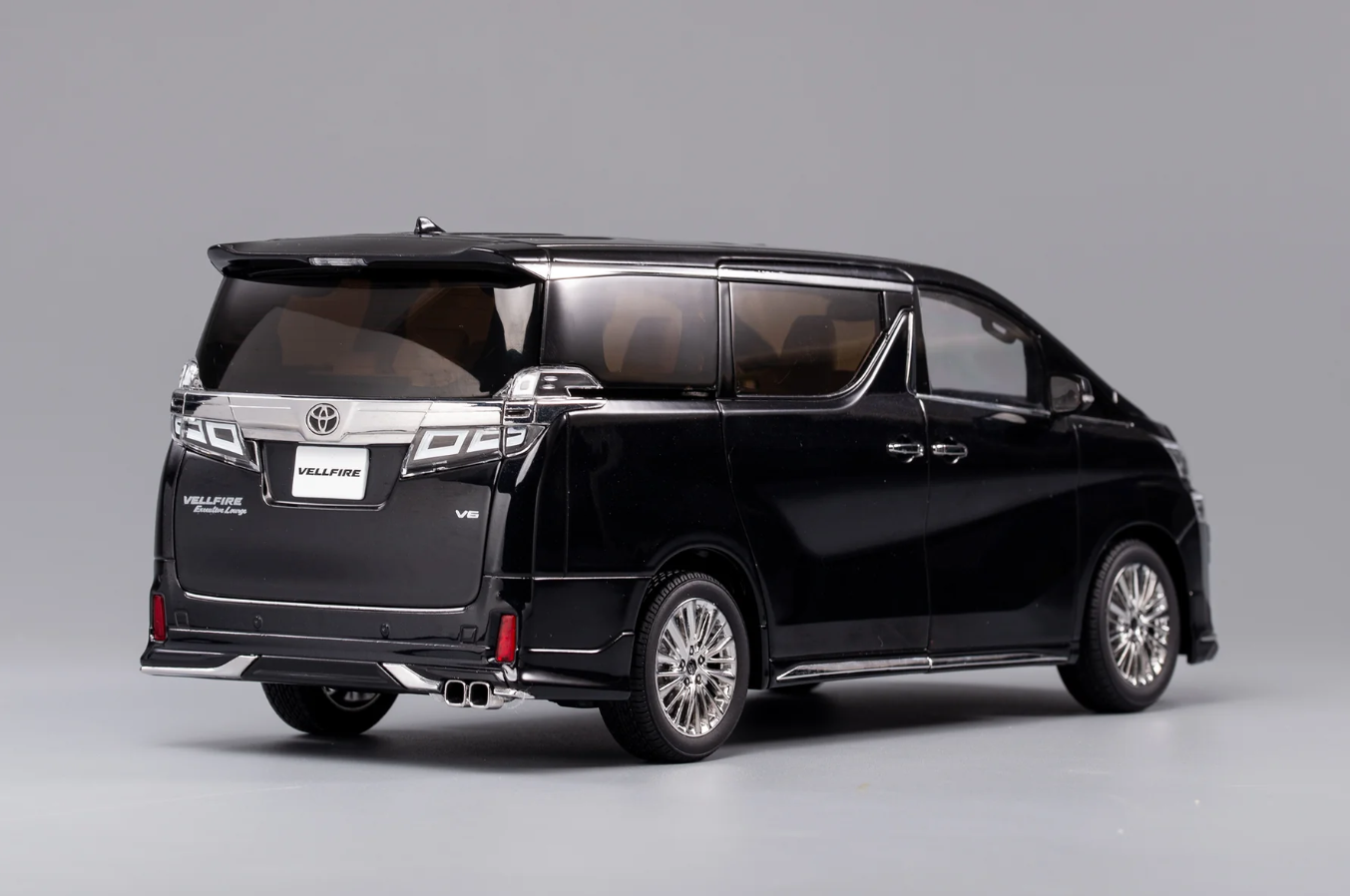 Kengfai 1:18 Toyota Veilfire (LHD/RHD) - Black
