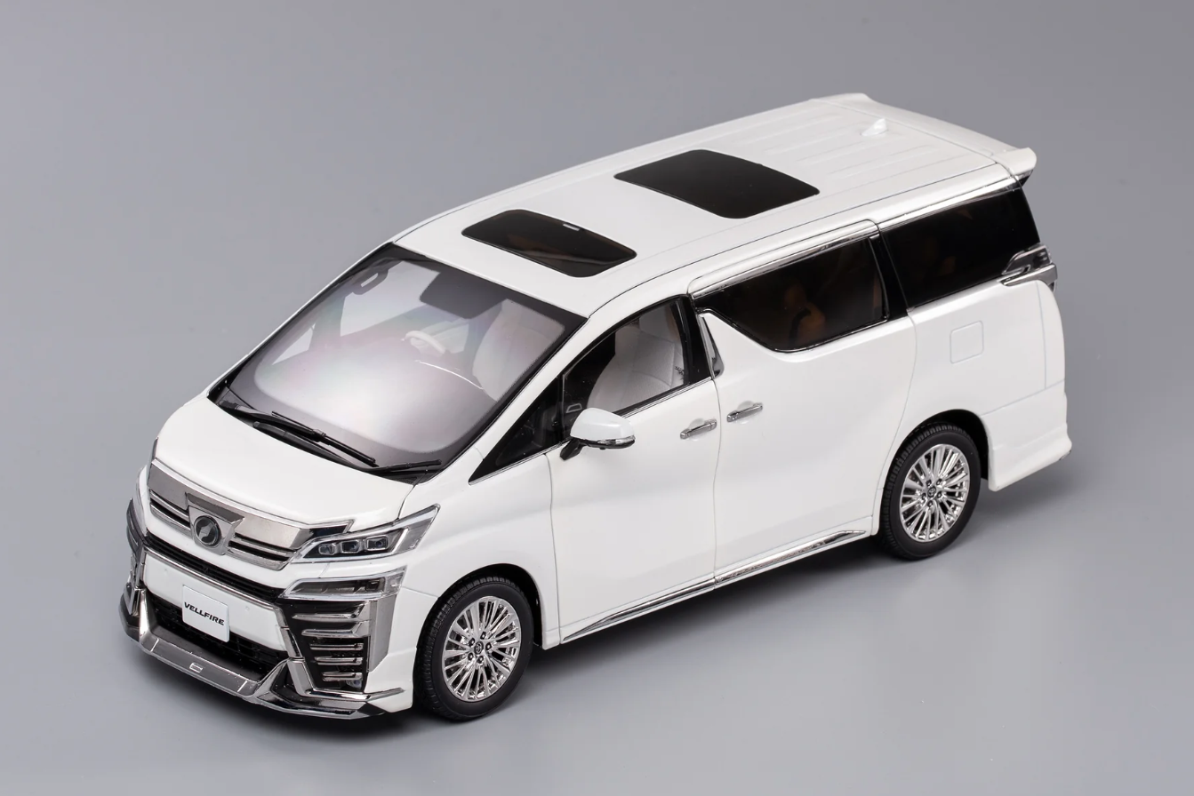 Kengfai 1:18 Toyota Veilfire (LHD/RHD) - White
