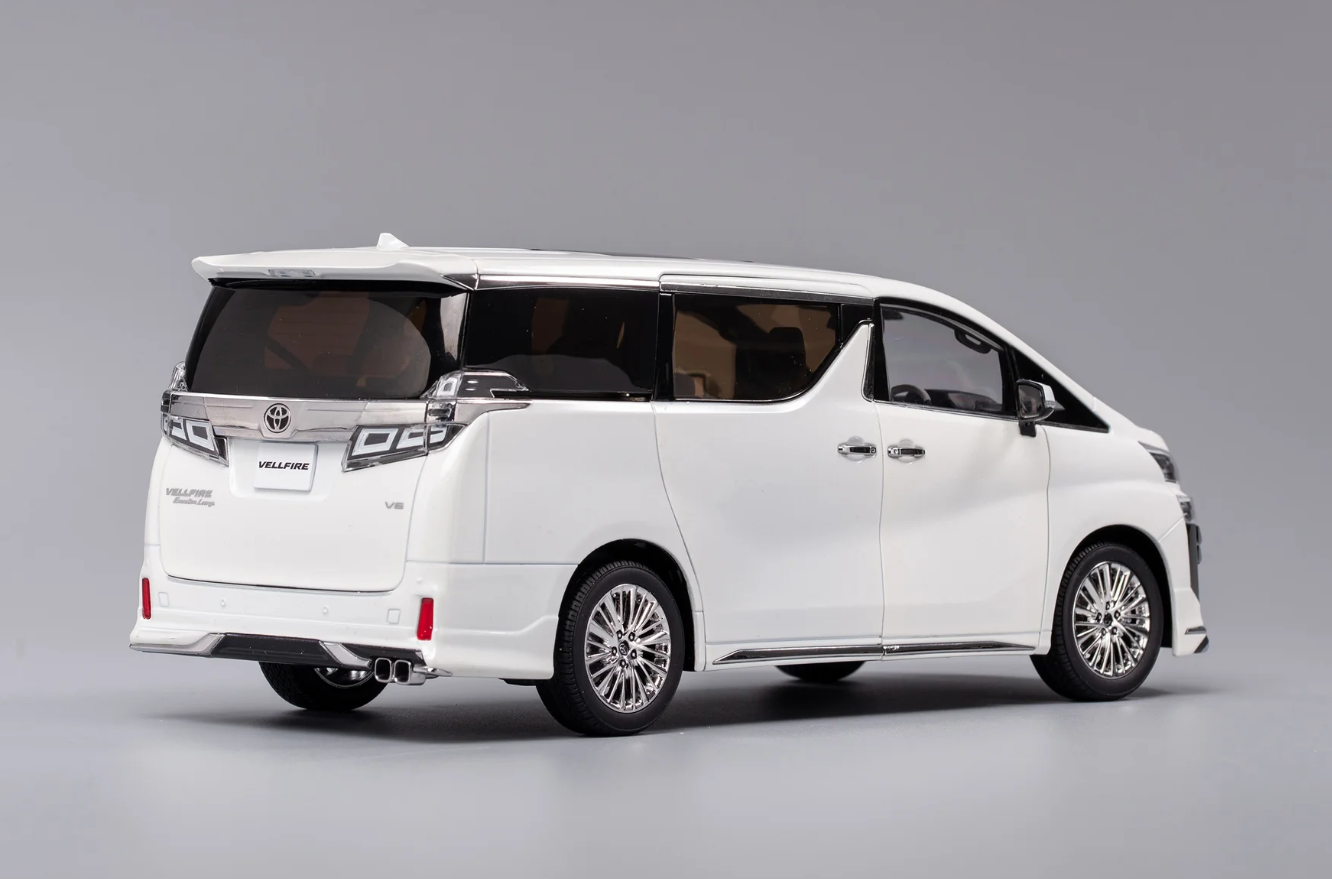 Kengfai 1:18 Toyota Veilfire (LHD/RHD) - White