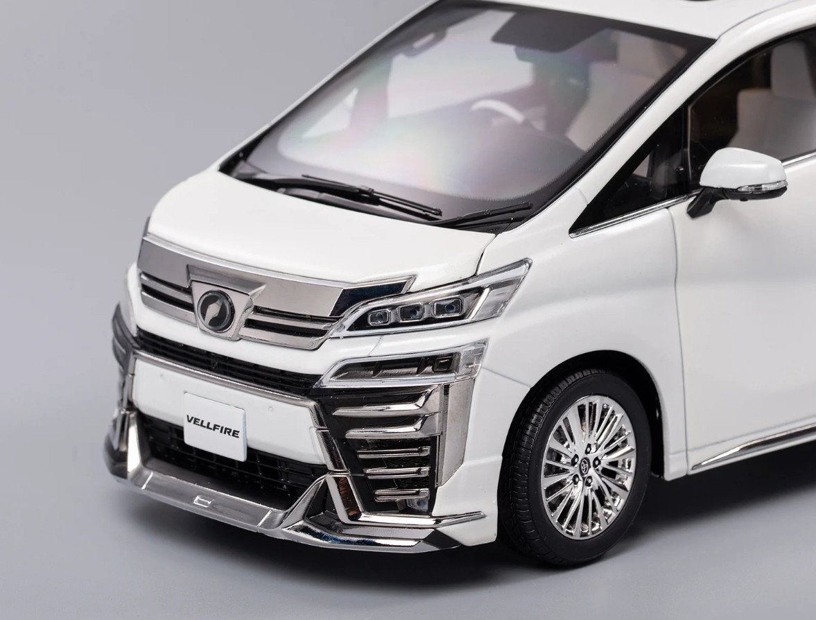 Kengfai 1:18 Toyota Veilfire (LHD/RHD) - White