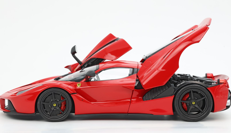 BBR 1:18 Ferrari Laferrari (Rosso Corsa - Rosso Corsa Roof)