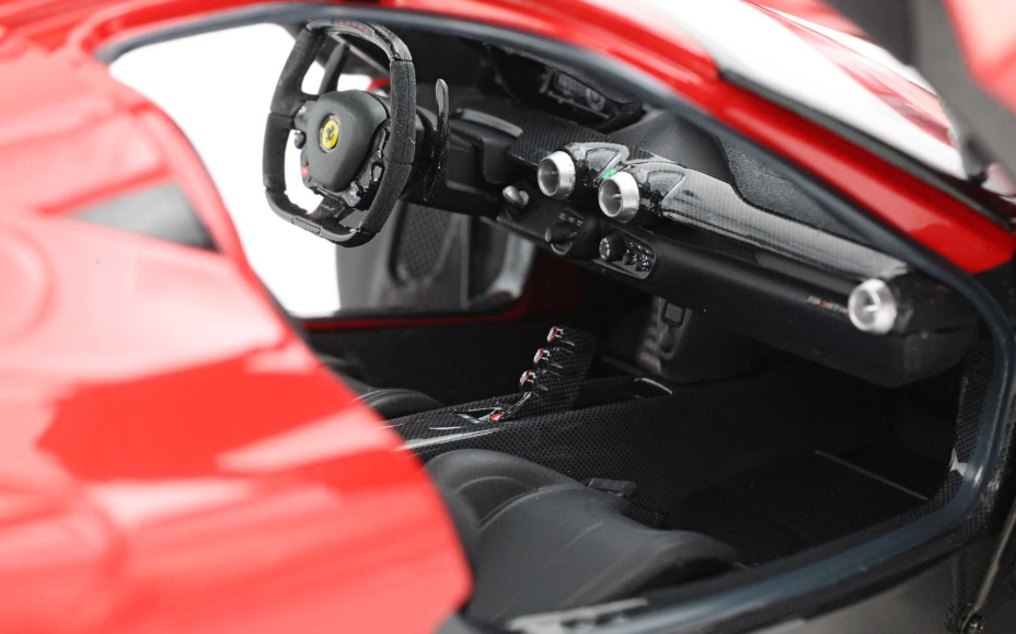 BBR 1:18 Ferrari Laferrari (Rosso Corsa - Rosso Corsa Roof)