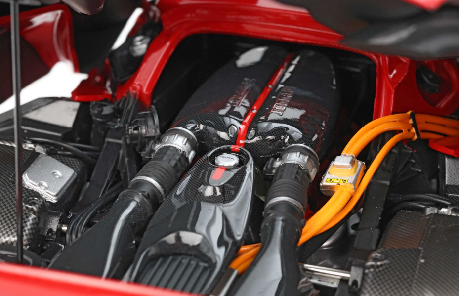 BBR 1:18 Ferrari Laferrari (Rosso Corsa - Rosso Corsa Roof)