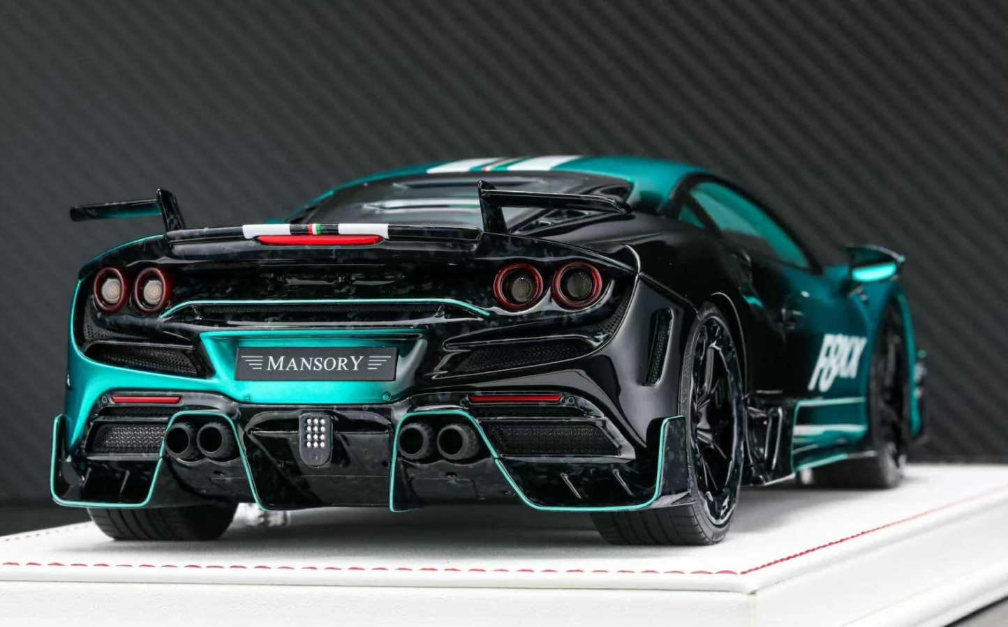 Davis & Giovanni 1:18 Ferrari F8XX MANSORY (Metallic Blue/Black Fade)