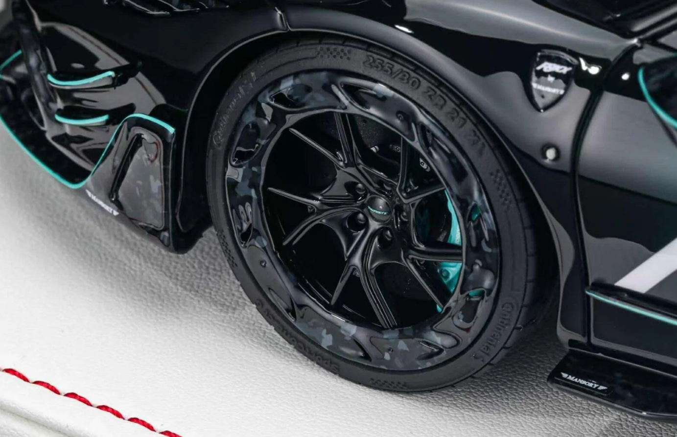 Davis & Giovanni 1:18 Ferrari F8XX MANSORY (Metallic Blue/Black Fade)