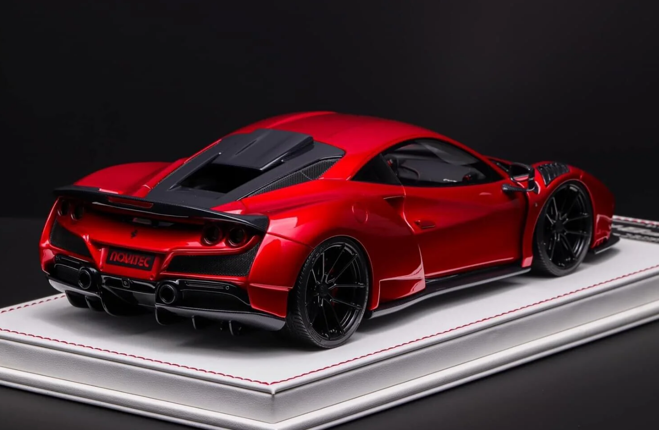 Davis & Giovanni 1:18 Ferrari F8 Tributo Novitec N-Largo (Rosso F1)