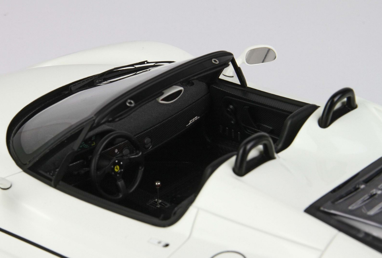 BBR 1:18 Ferrari F50 Coupe 1995 Spider (Bianco Avus - Race Wheels)