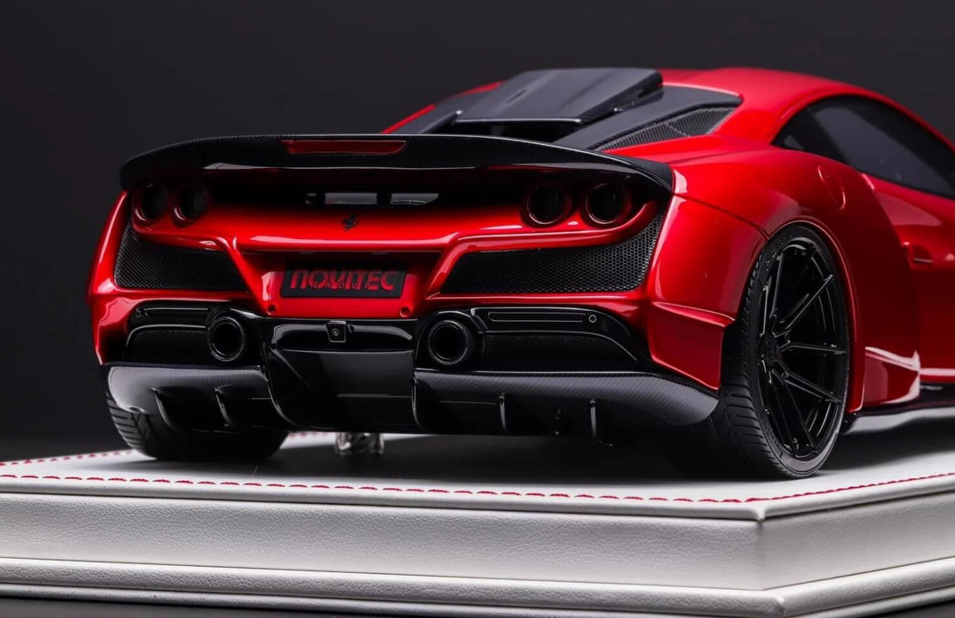 Davis & Giovanni 1:18 Ferrari F8 Tributo Novitec N-Largo (Rosso F1)