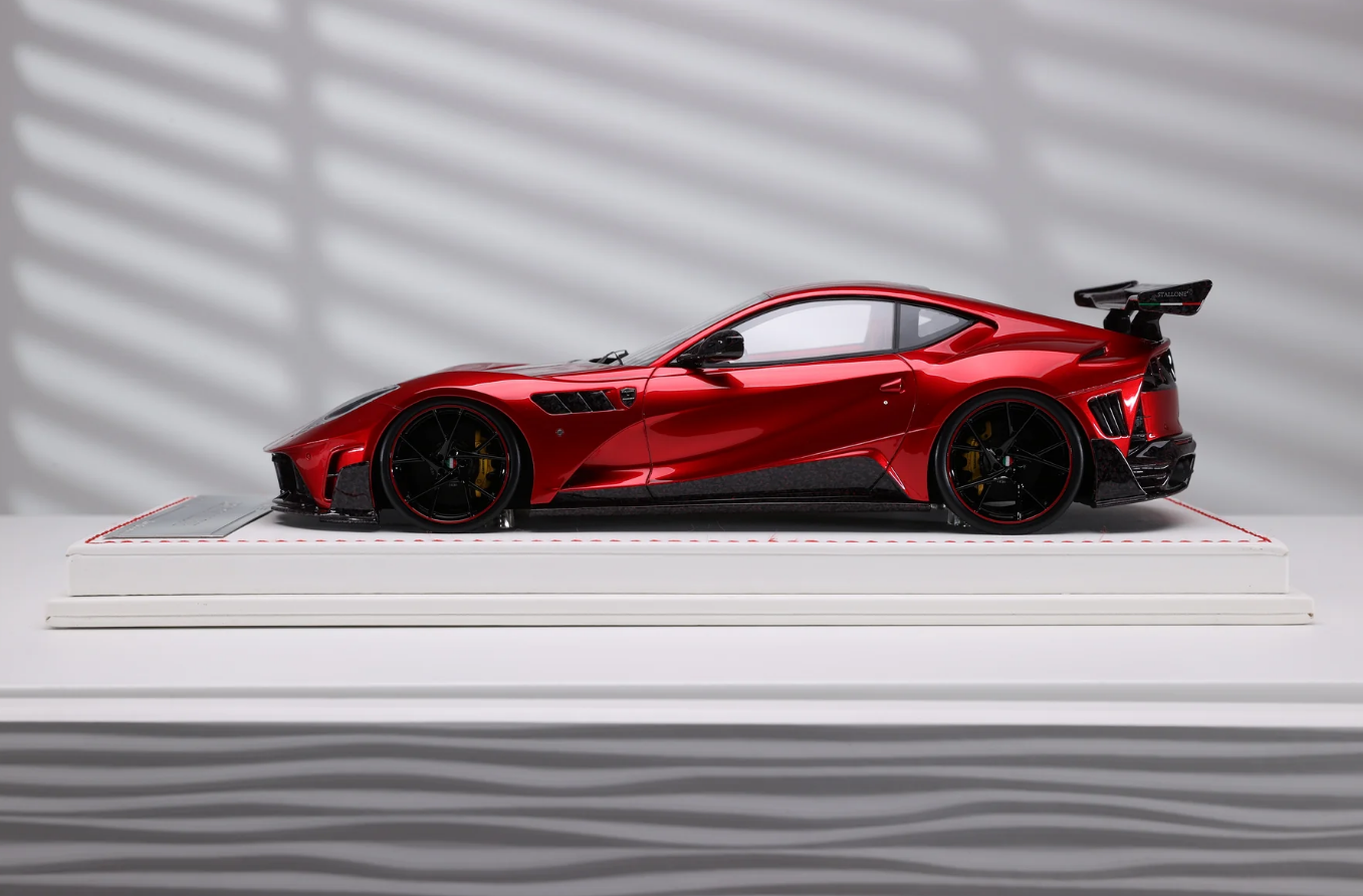Davis & Giovanni 1:18 Ferrari 812 Mansory Stallone (Rosso F1)