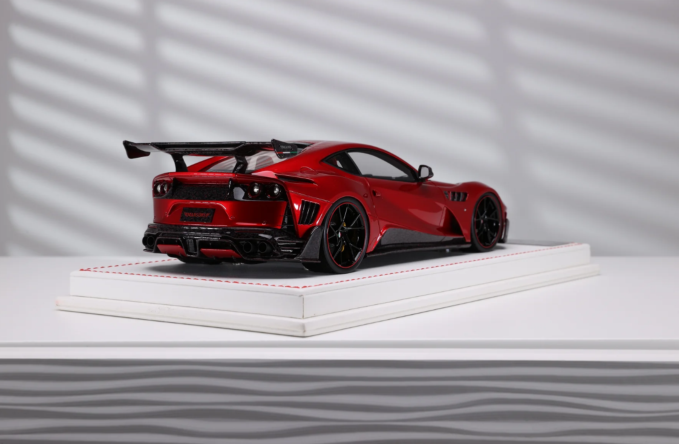 Davis & Giovanni 1:18 Ferrari 812 Mansory Stallone (Rosso F1)