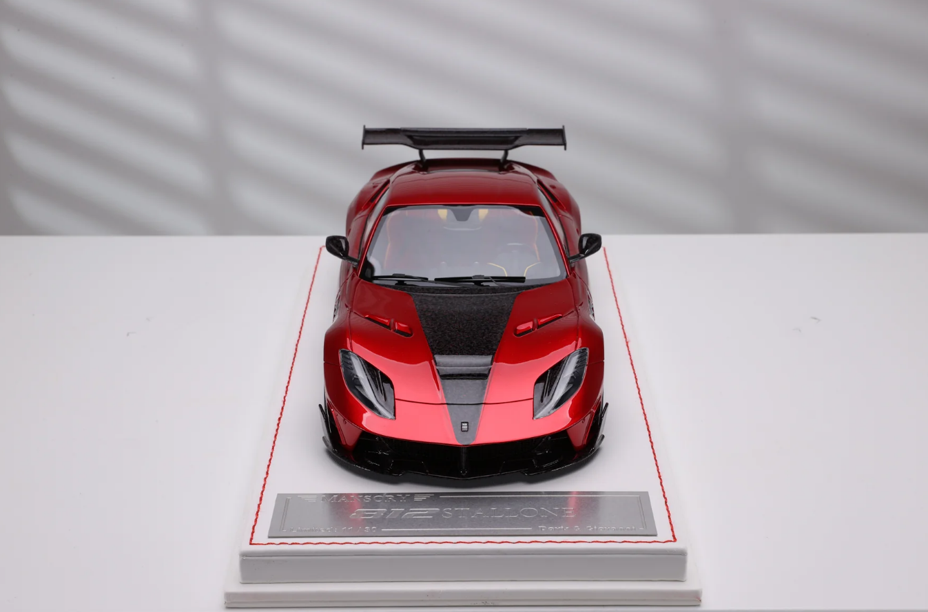 Davis & Giovanni 1:18 Ferrari 812 Mansory Stallone (Rosso F1)