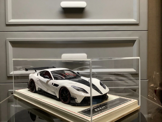 Davis & Giovanni 1:18 Ferrari 812 Mansory Stallone (White)