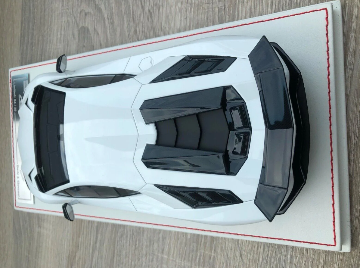 Davis & Giovanni 1:18 Lamborghini Aventador S Novitec Torado (White)