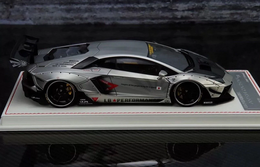 Davis & Giovanni 1:18 Lamborghini Aventador LBWK 2.0 (Silver Zero Fighter)