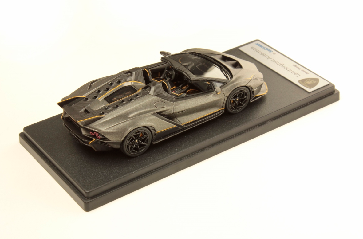 Looksmart 1:43 Lamborghini Auténtica (Grigio Titans)