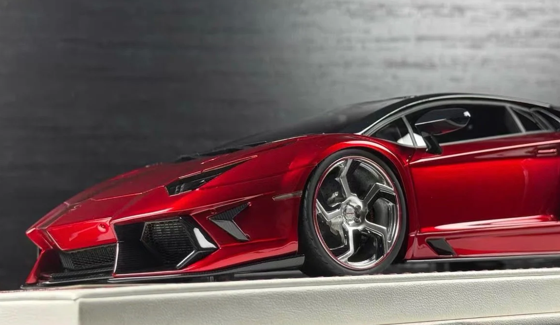 Davis & Giovanni 1:18 Lamborghini Aventador MANSORY (Electroplated Red)