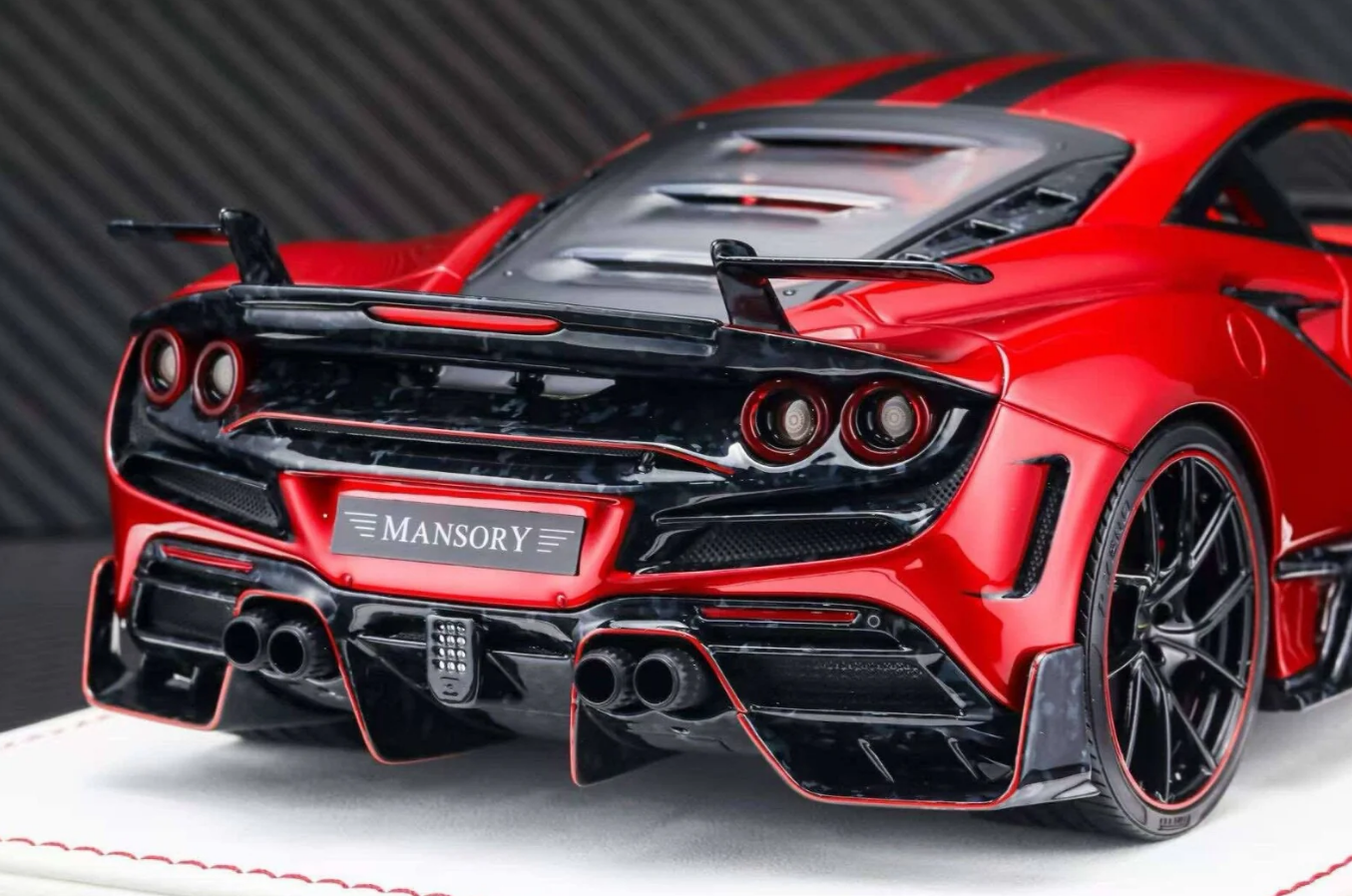 Davis & Giovanni 1:18 Ferrari F8XX MANSORY (Candy Red)