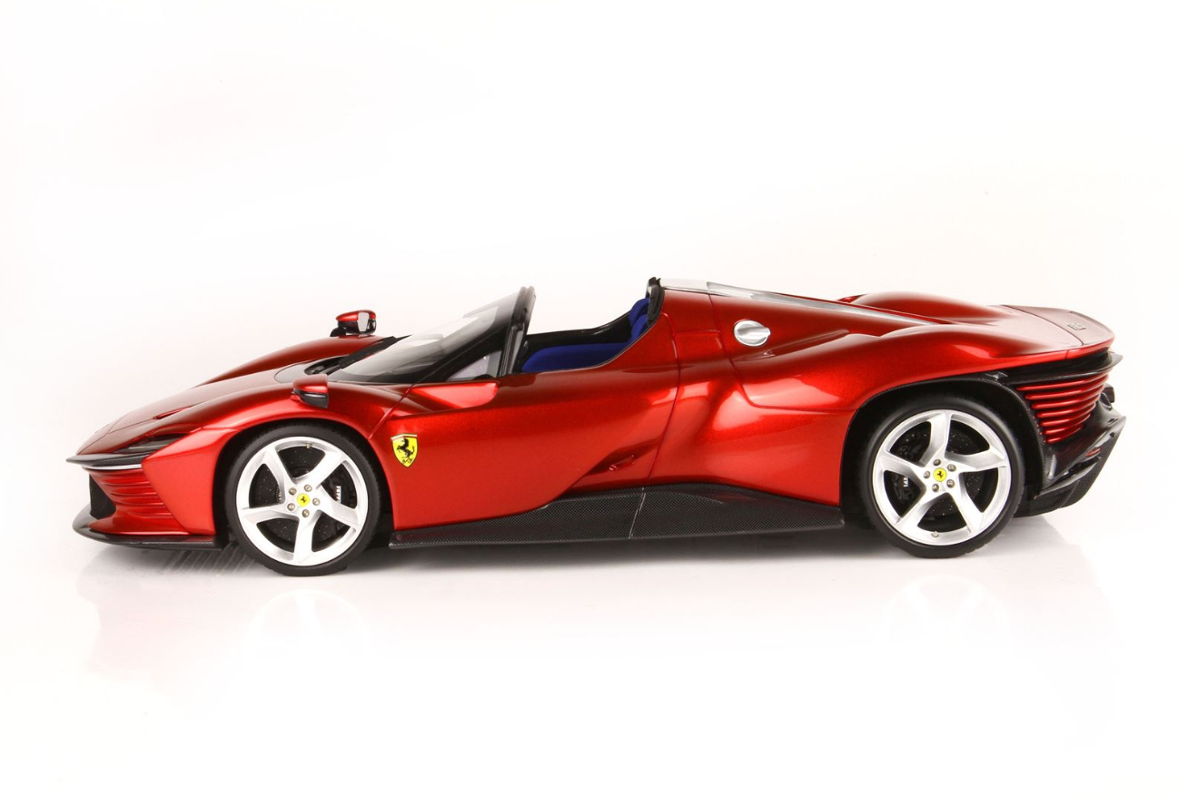 BBR 1:18 Ferrari SP3 Daytona (Rosso Magma)