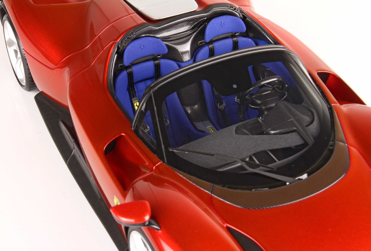 BBR 1:18 Ferrari SP3 Daytona (Rosso Magma)