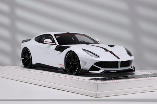 Davis & Giovanni 1:18 Ferrari F12 Berlinetta SVR (Pearl White)