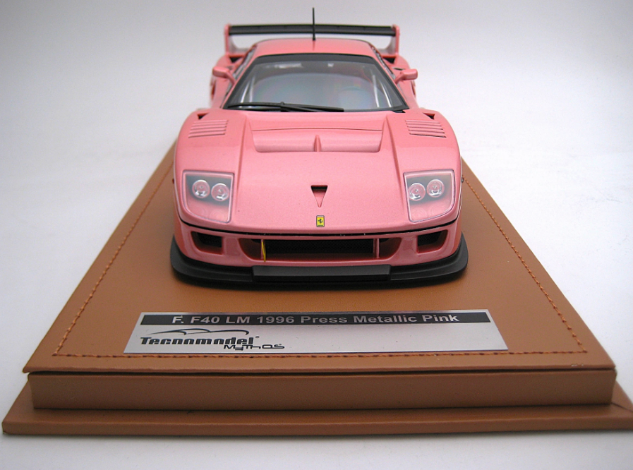 Tecnomodel 1:18 Ferrari F40 LM 1996 Press Version (Metallic Pink)