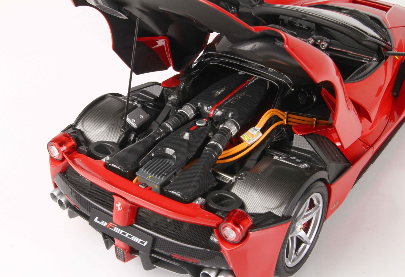 BBR Models 1:18 Ferrari Laferrari Aperta 'OPEN' (Rosso Corsa)