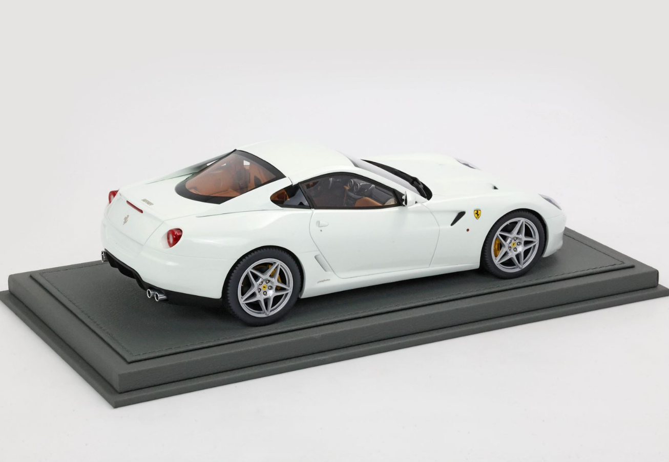 BBR 1:18 Ferrari 599 GTB Fiorano 2006 Automatic Gear - Avus White