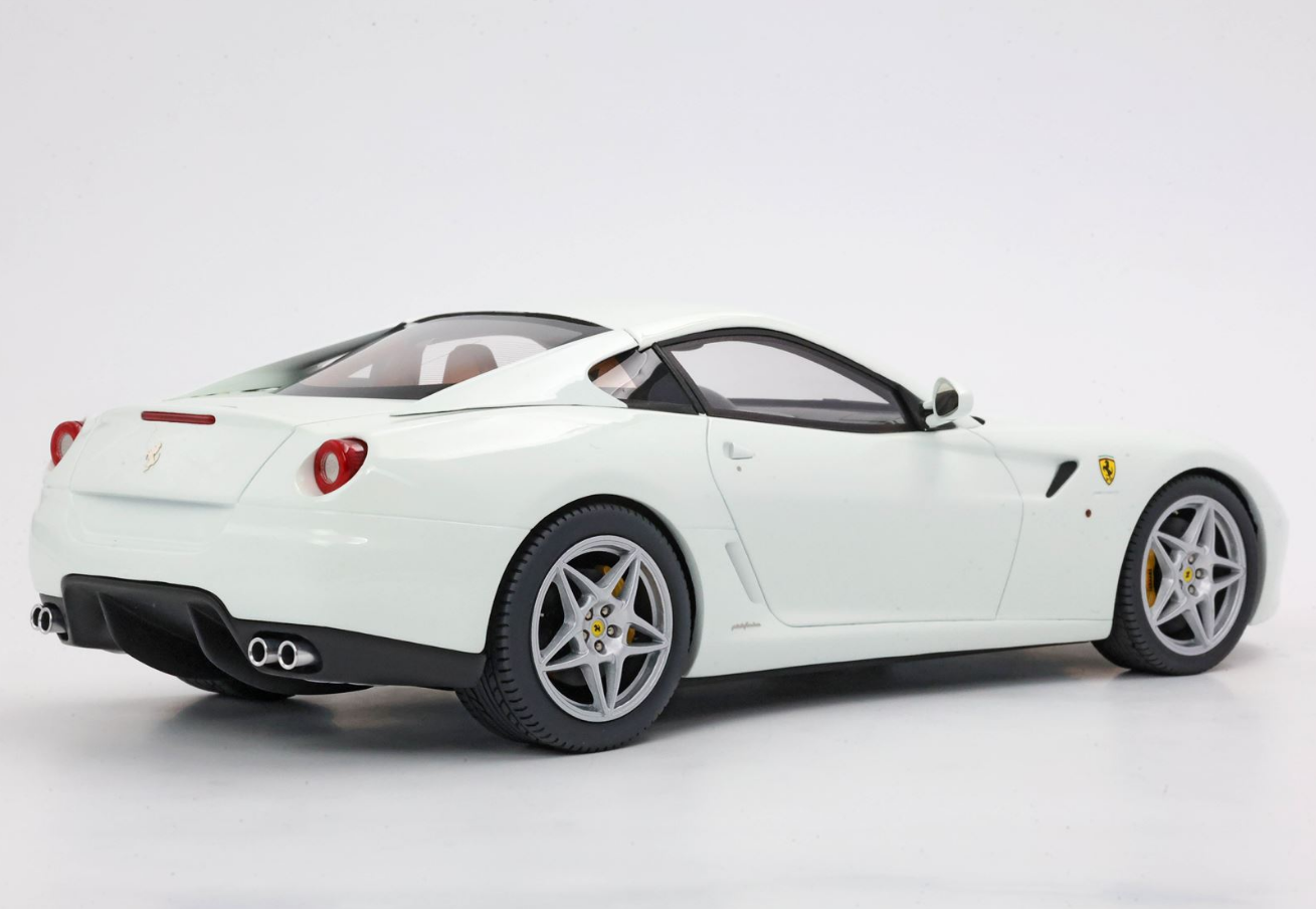 BBR 1:18 Ferrari 599 GTB Fiorano 2006 Automatic Gear - Avus White