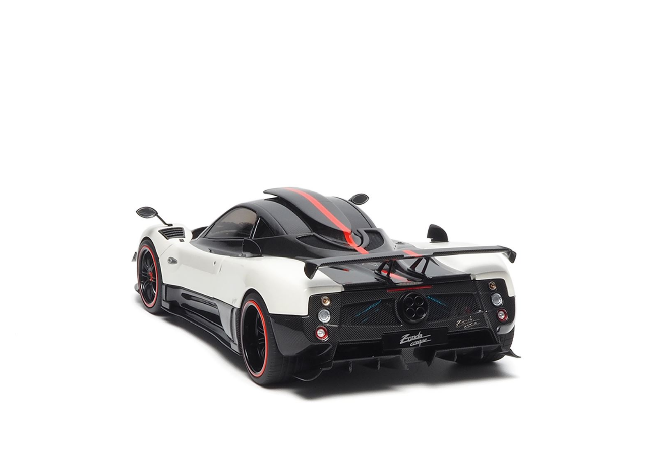 BBR 1:18 Pagani Zonda Cinque Coupe 'Bianco Benny RHD'