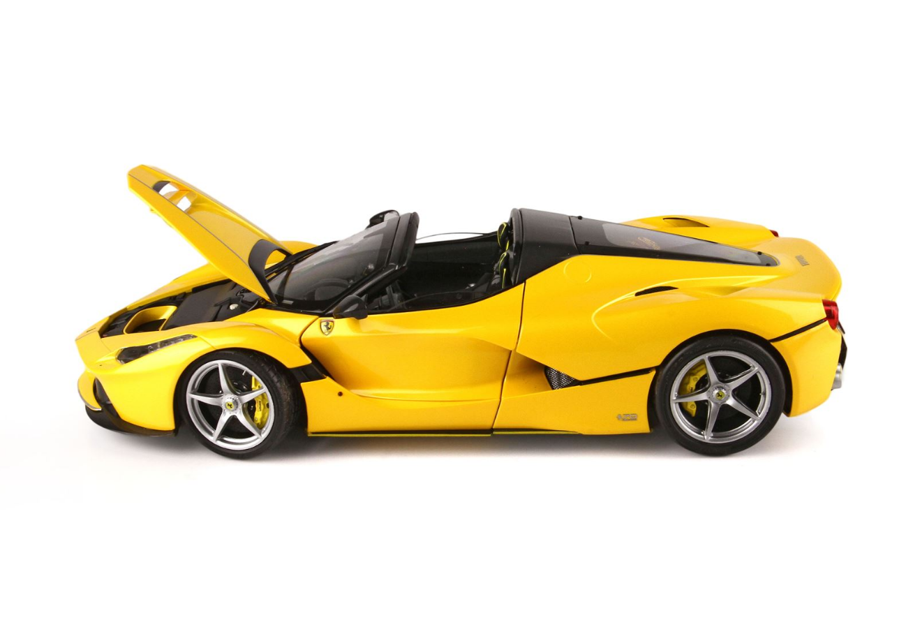 BBR 1:18 Ferrari Laferrari Aperta 'OPEN' (Yellow)