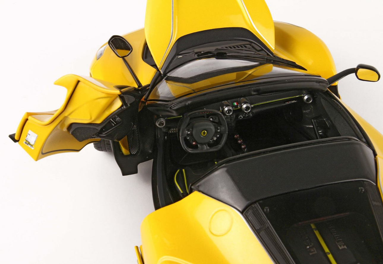 BBR 1:18 Ferrari Laferrari Aperta 'OPEN' (Yellow)