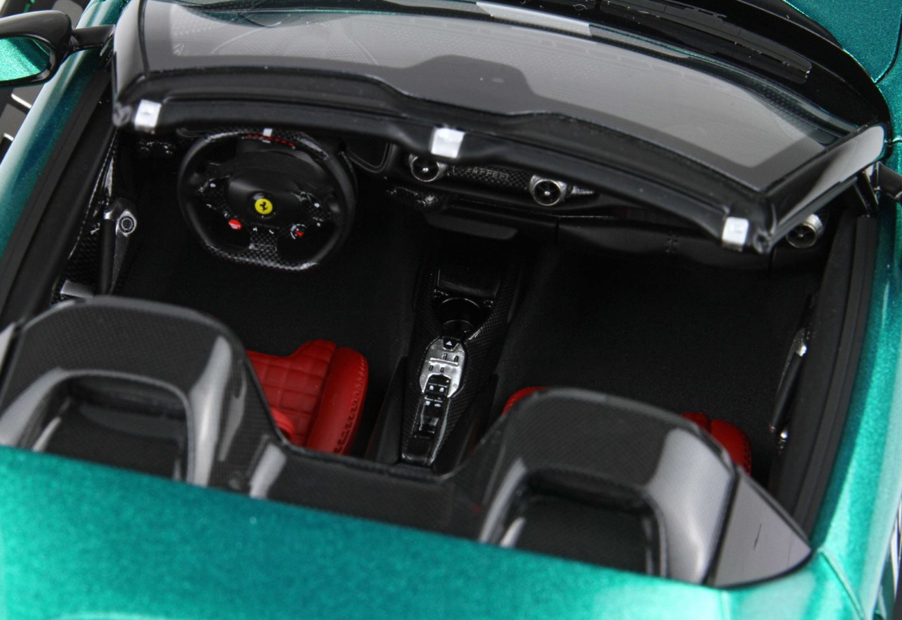 BBR 1:18 Ferrari 812 Competizione Aperta (Green Jewel)
