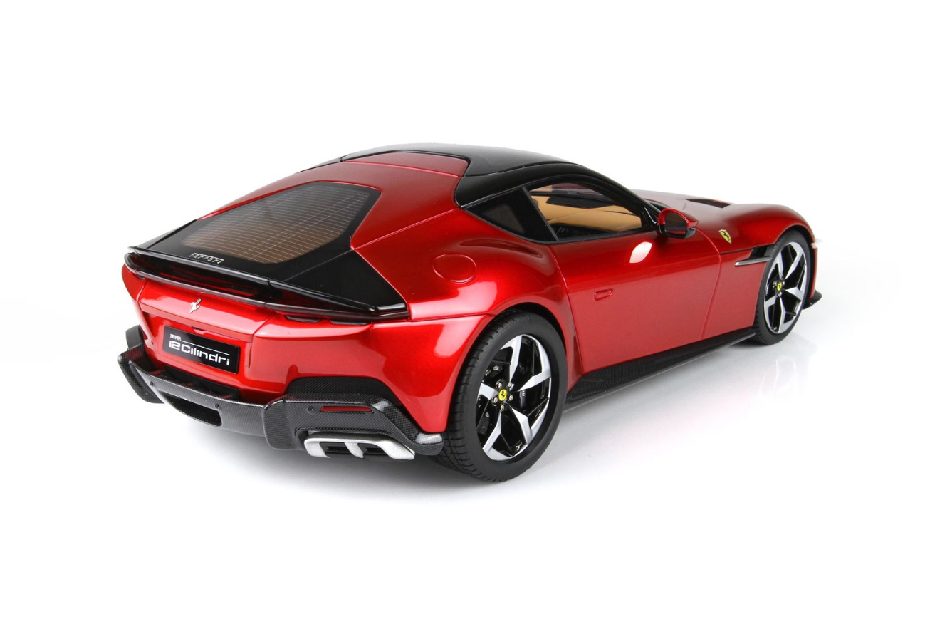 BBR 1:18 Ferrari 12Cilindri (Panoramic roof) - Rosso Fuoco