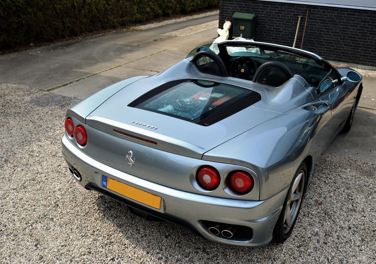 BBR 1:18 Ferrari 360 Modena Spider manual gear - Grigio Alloy - Black