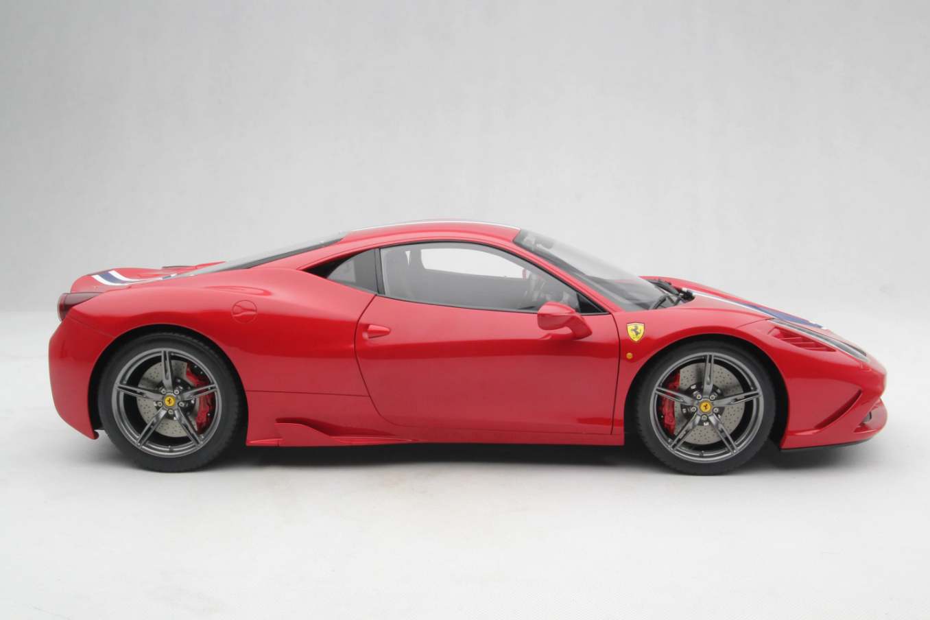 Amalgam 1:8 Ferrari 458 Speciale