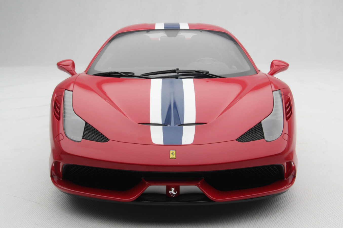 Amalgam 1:8 Ferrari 458 Speciale