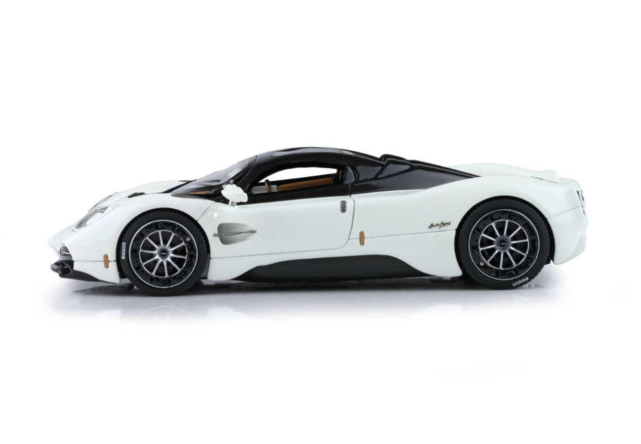 BBR 1:43 Pagani Utopia (Pearl White)