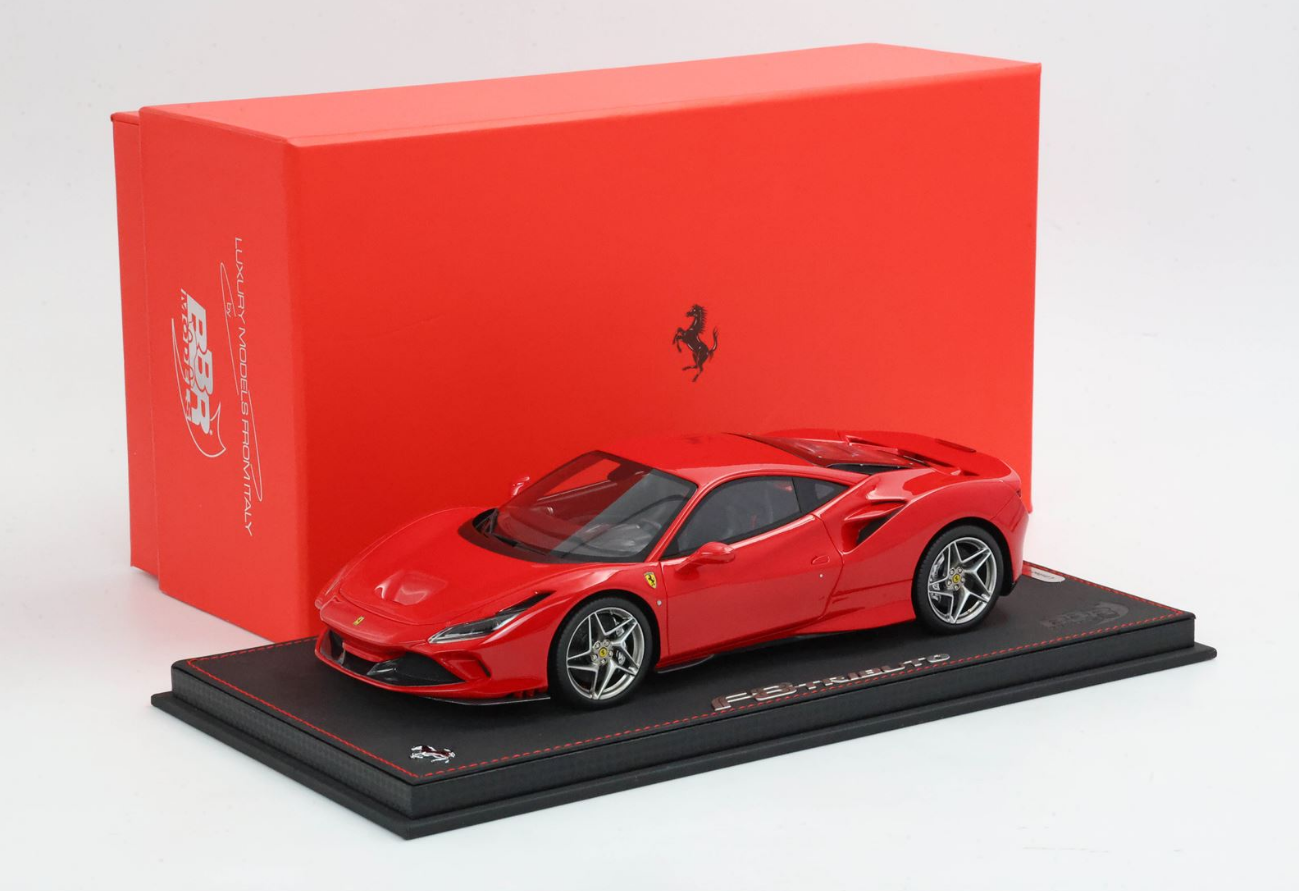 BBR 1:18 Ferrari F8 Tributo (Rosso Corsa 322)