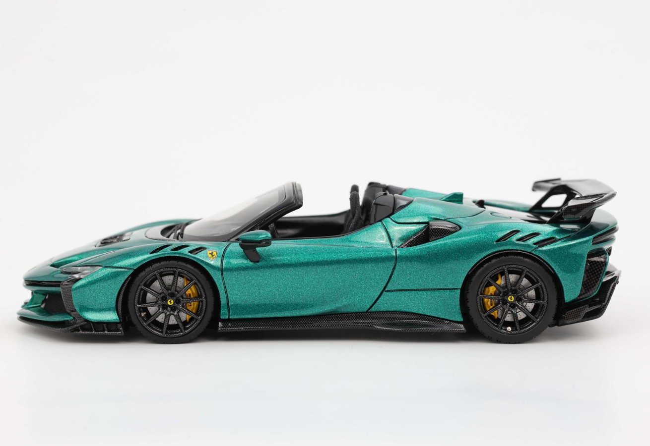 BBR 1:43 Ferrari SF90 XX Stradale Spider + Carbon Rims (Green Jewel)