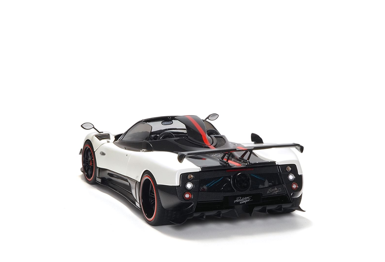 BBR 1:18 Pagani Zonda Cinque Roadster (Bianco Benny)