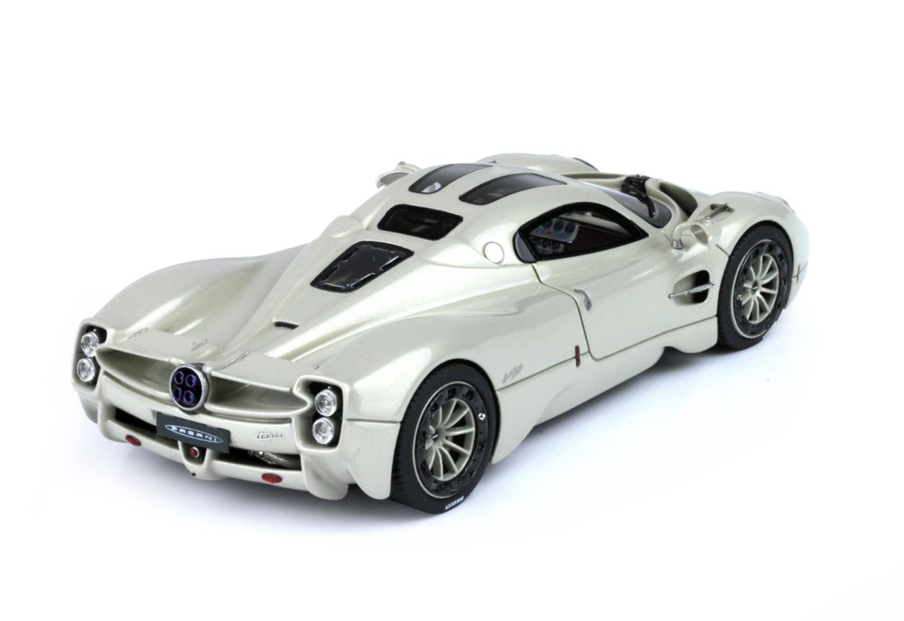 BBR 1:43 Pagani Utopia (Grey Rinascimento)