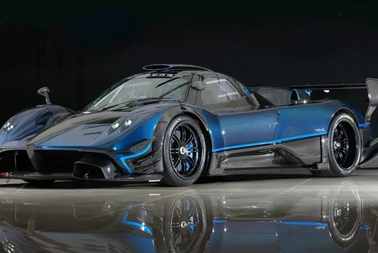 BBR 1:18 Pagani Zonda Revolucion (Blue Carbon)