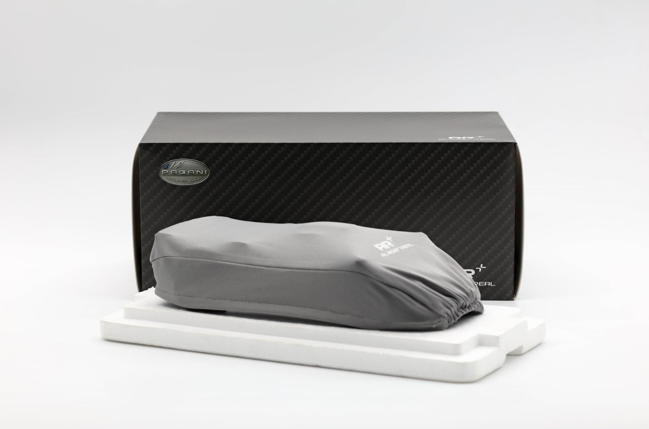 BBR 1:18 Pagani Zonda Revolucion (Blue Carbon)
