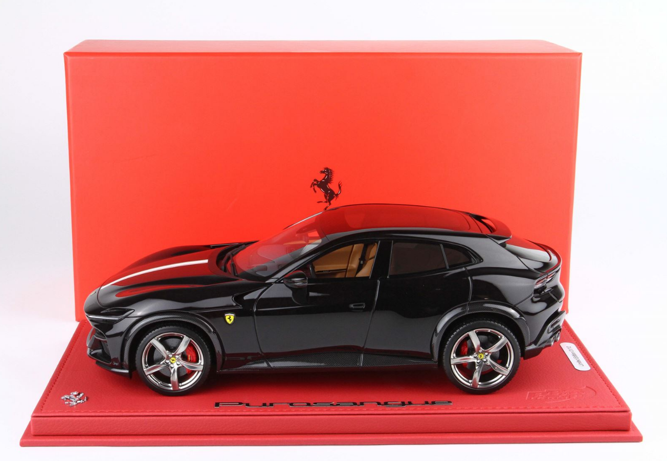 BBR 1:18 Ferrari Purosangue (Nero Purosangue - italian flag)