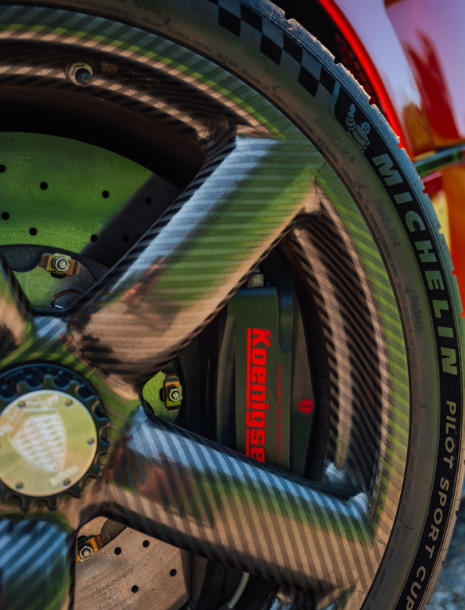 VMB x Miniature Planet 1:18 Koenigsegg Agera RS 'XS' - The King (Karosserie Red)