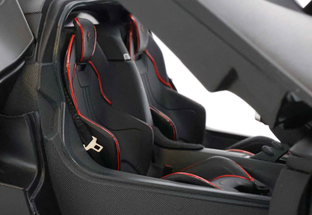 BBR 1:18 Ferrari Laferrari (Matt Black)