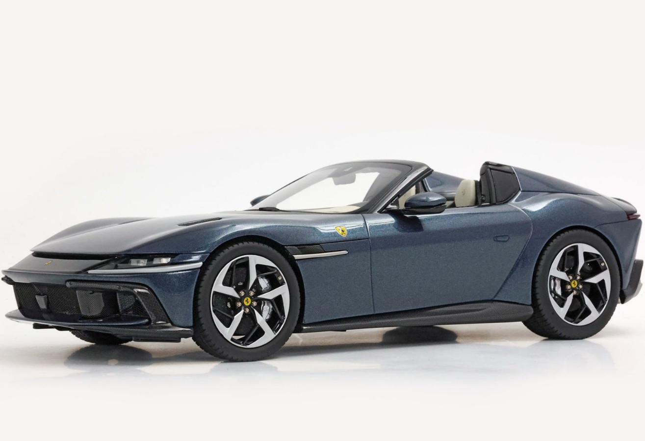 BBR 1:18 Ferrari 12Cilindri Spider (Roma Blue)